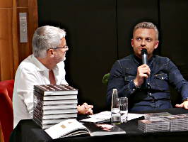 Pavol Breslik while presenting Mozart-Arias at Ludwig Beck's